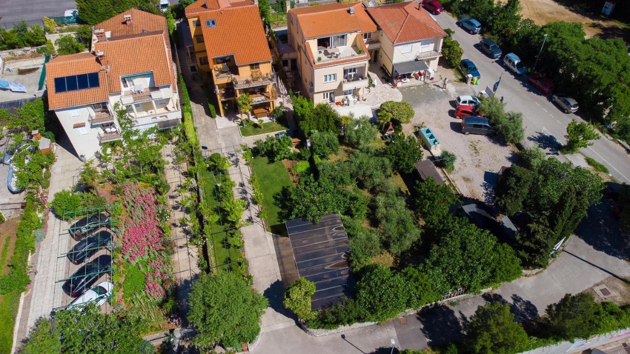 Adria Danka Apartment *