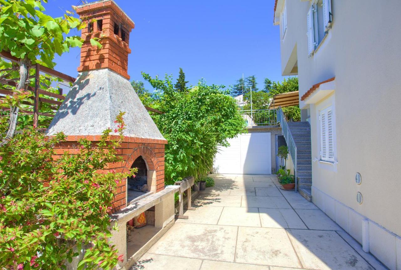 Adria Danka Apartment *