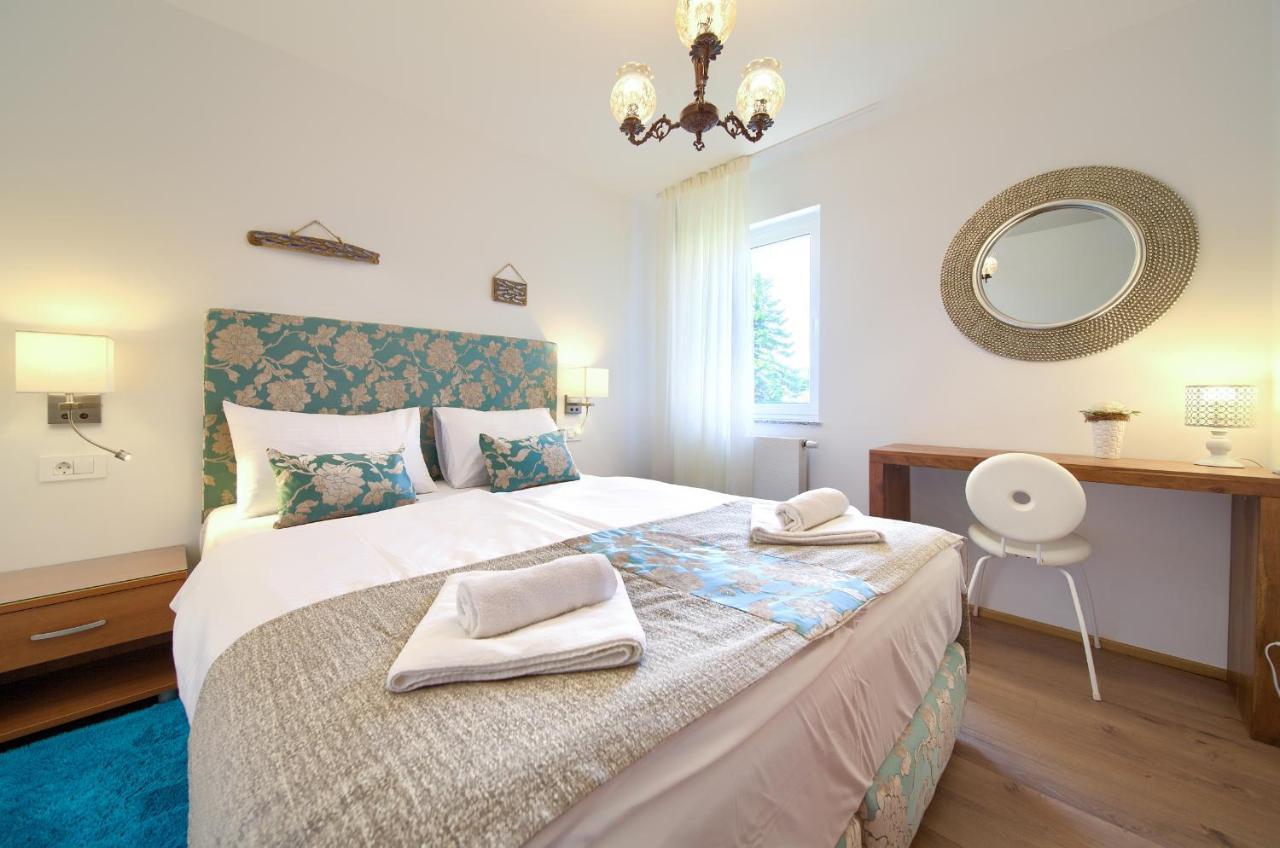 Adria Danka Apartment *
