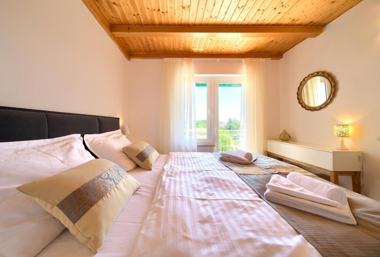 Adria Danka Apartment Krk Town
