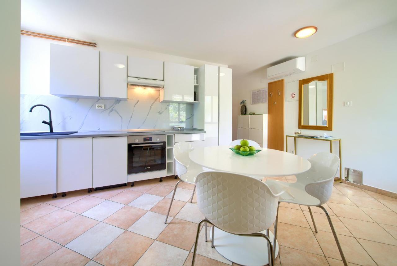 Apartment Adria Danka *