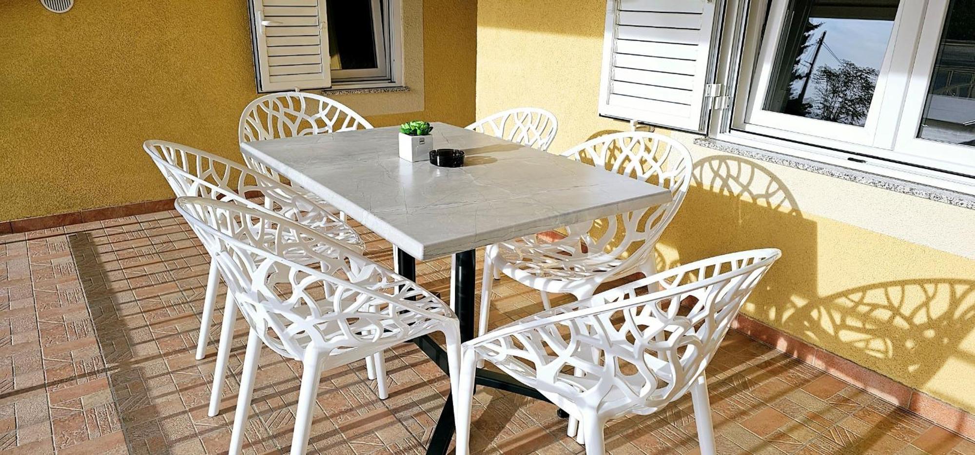 Adria Danka Apartment *